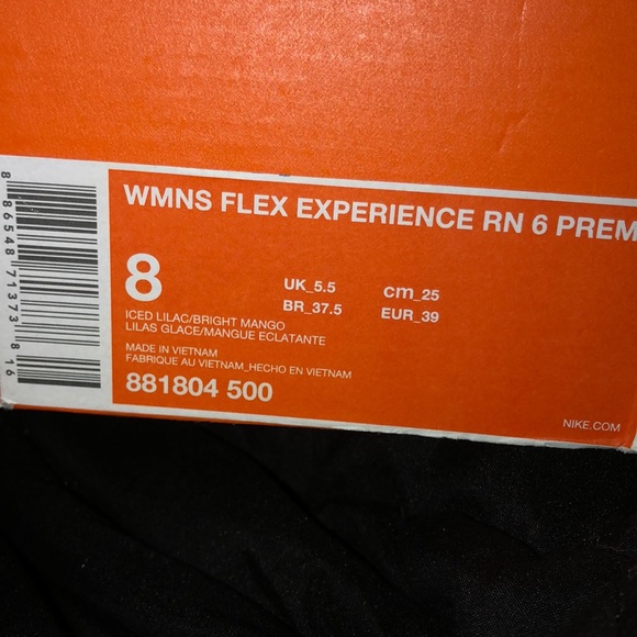 Nike running shoes - Picture 1 of 4